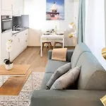 Nino-boardinghouse 20 Apartman *
